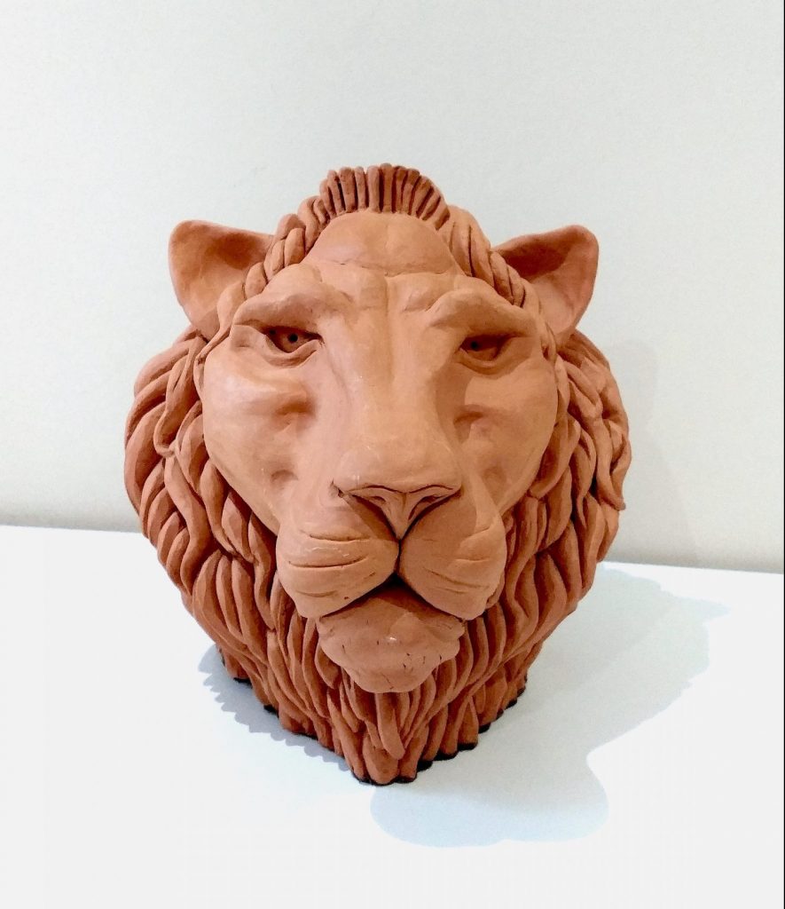 León